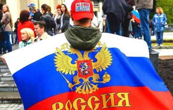 russ-flag-580x370-10